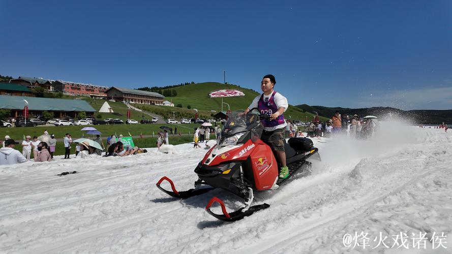 极速草原滑降:感受自然与速度的完美交融 极速草原滑降:感受自然与速度的完美交融